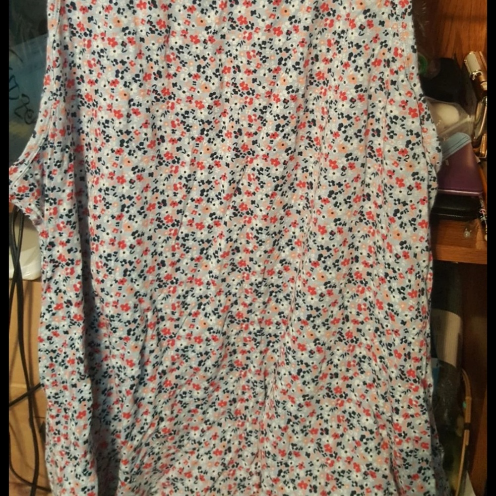 Floral Tank - Picture 3 of 4